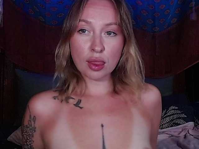 Bobby-MiMi live cam on BongaCams