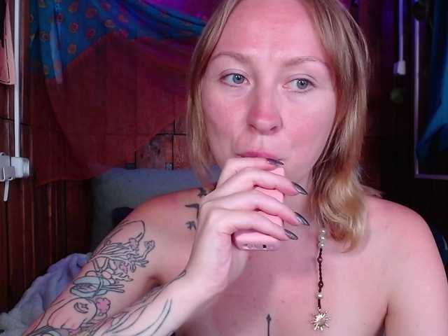 Bobby-MiMi live cam on BongaCams