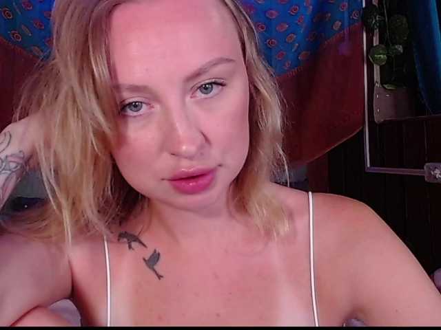 MiMi-Deep live webcam show