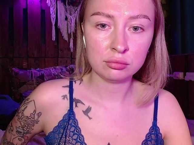 Bobby-MiMi live cam on BongaCams