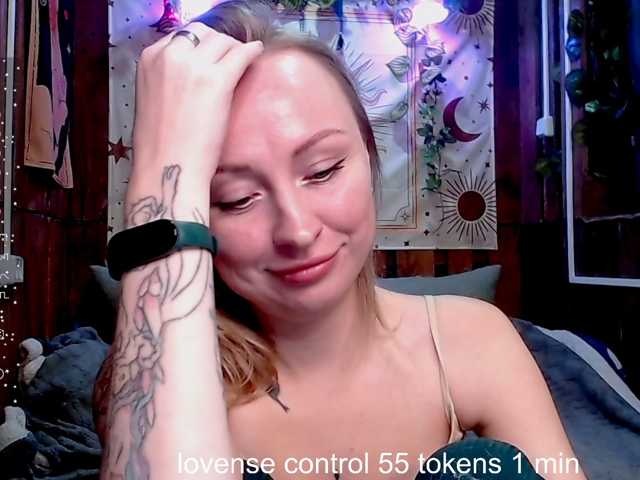 Bobby-MiMi live cam on BongaCams