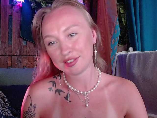 Bobby-MiMi live cam on BongaCams