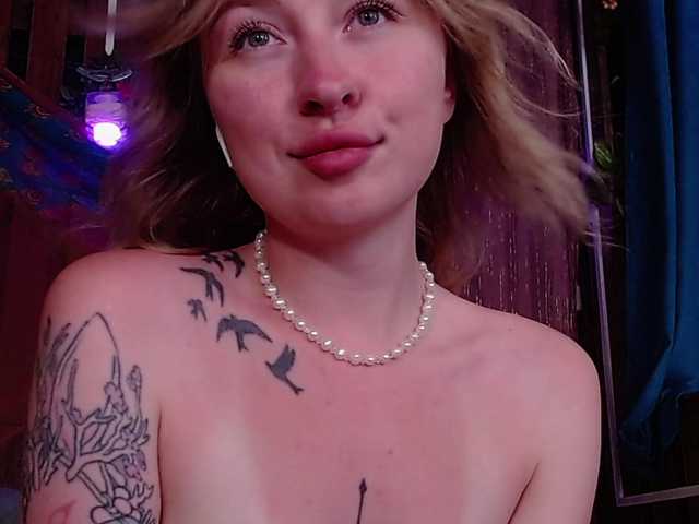 Bobby-MiMi live cam on BongaCams