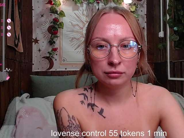 Bobby-MiMi live cam on BongaCams
