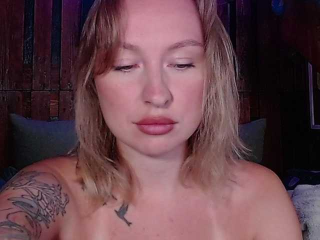 MiMi-Deep live webcam show