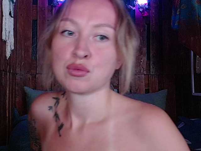 MiMi-Deep live webcam show