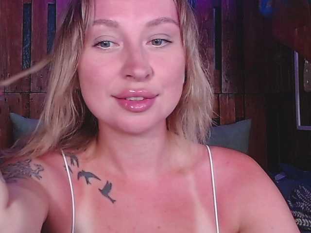 Bobby-MiMi live cam on BongaCams