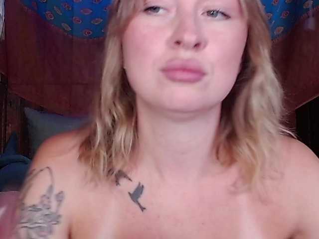 Bobby-MiMi live cam on BongaCams
