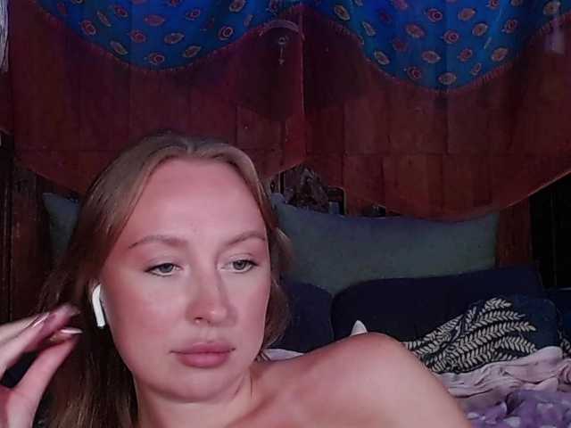 Bobby-MiMi live cam on BongaCams
