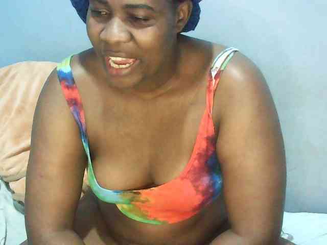 LustyLyn webcam
