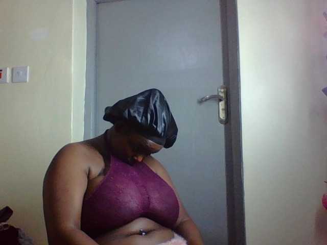 Wildhoneyx live webcam show