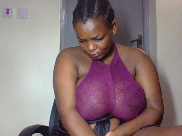 Wildhoneyx live cam on BongaCams