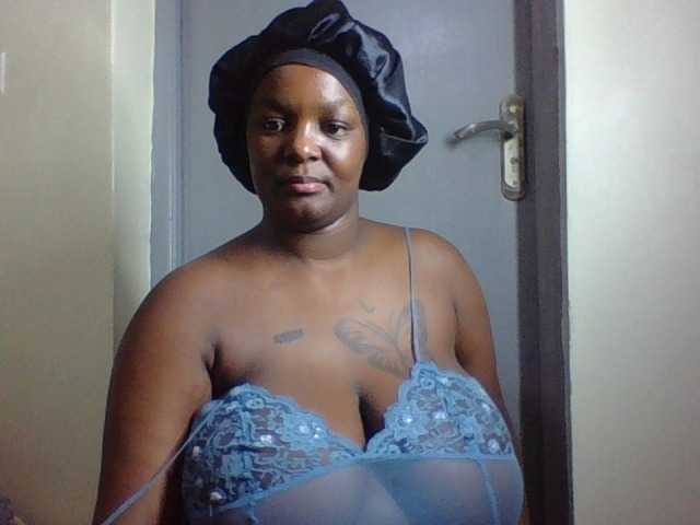 Wildhoneyx live webcam show