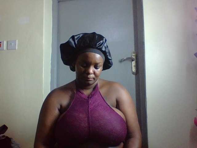 Wildhoneyx live cam on BongaCams
