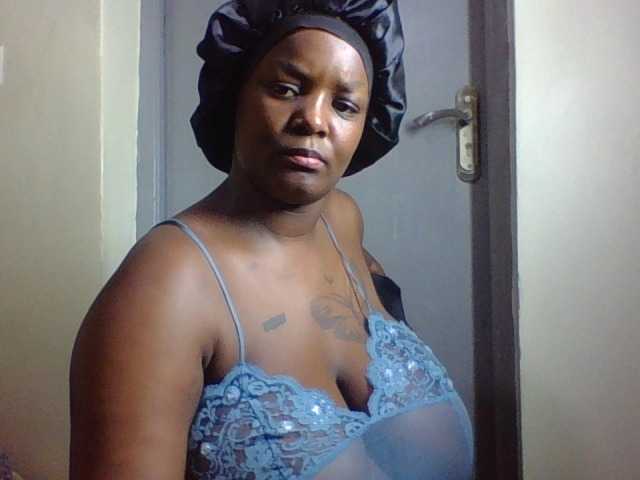 Wildhoneyx live cam on BongaCams