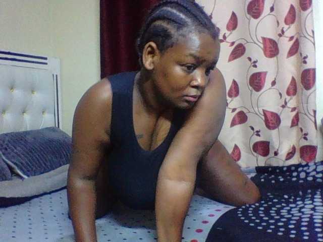 Wildhoneyx live cam on BongaCams