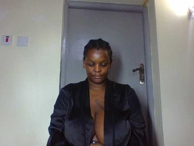 Wildhoneyx live webcam show