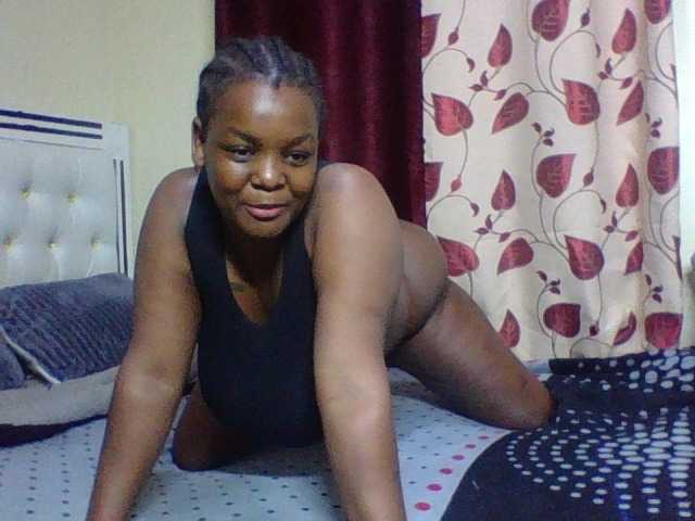 Wildhoneyx live cam on BongaCams