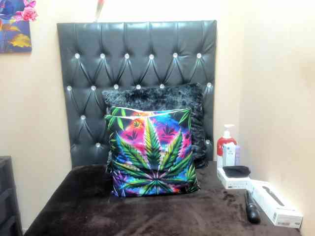 Toxicfantasy4u webcam