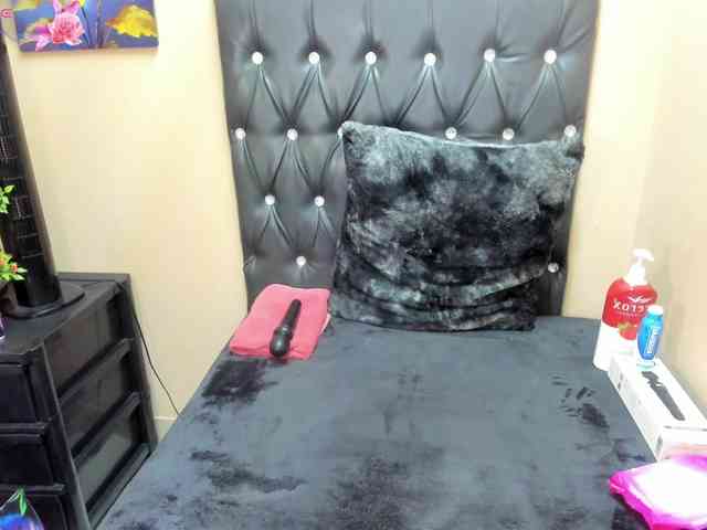 Toxicfantasy4u Live Webcam on BongaCams