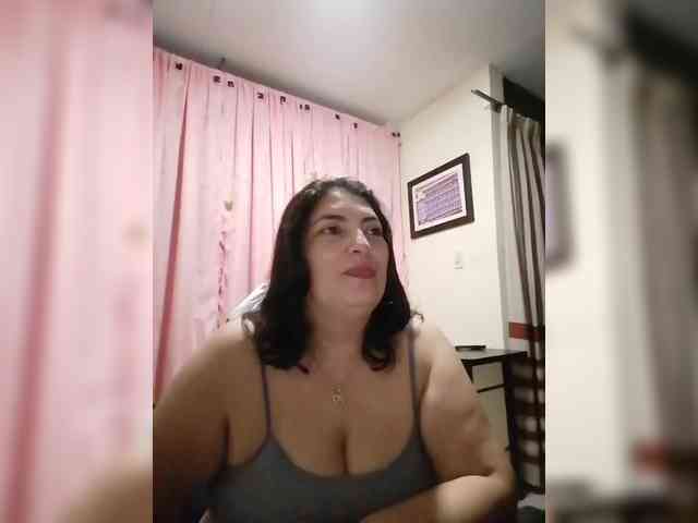 linamaria98 Live Webcam on BongaCams