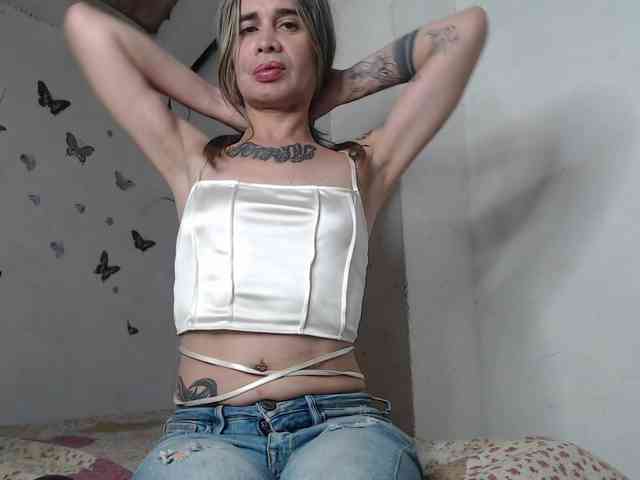 naughtybarbie-19 Live Webcam on BongaCams