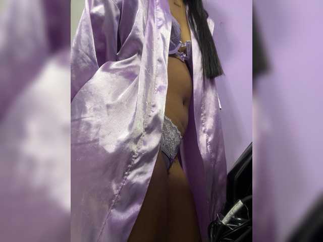 LunaRoussel — live female cam