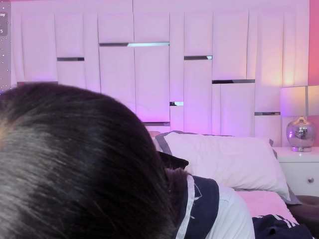 LunaRoussel live cam on BongaCams