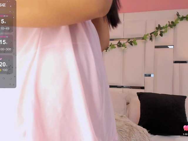 LunaRoussel live cam on BongaCams