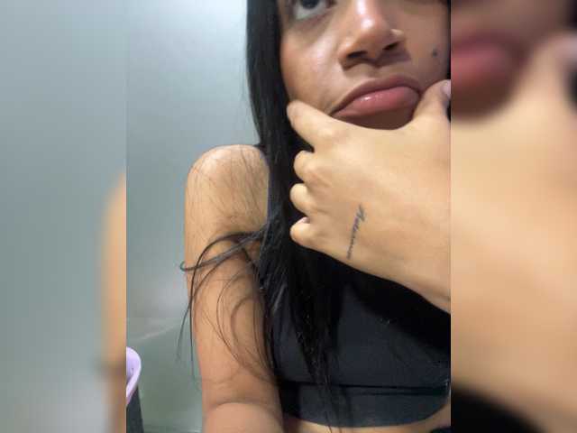 LunaRoussel live cam on BongaCams