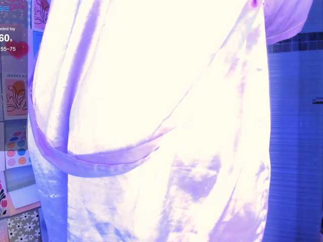 LunaRoussel live cam on BongaCams