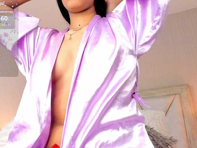 LunaRoussel live cam on BongaCams