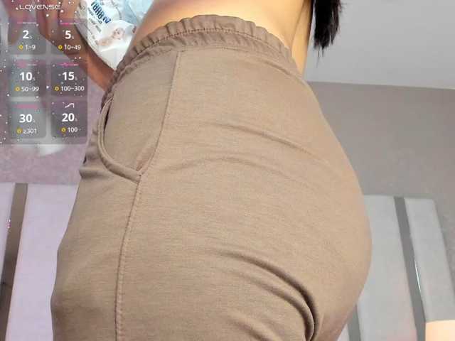 LunaRoussel live cam on BongaCams