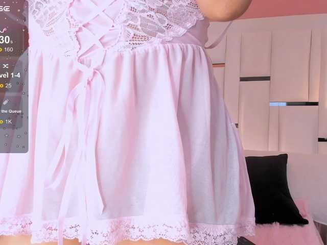 LunaRoussel live cam on BongaCams