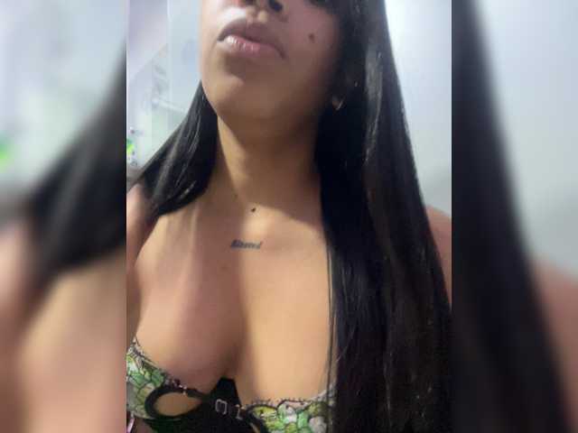 LunaRoussel live cam on BongaCams