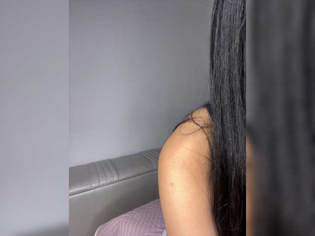 LunaRoussel live cam on BongaCams