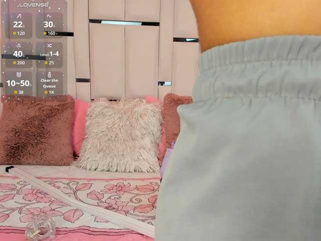 LunaRoussel live cam on BongaCams