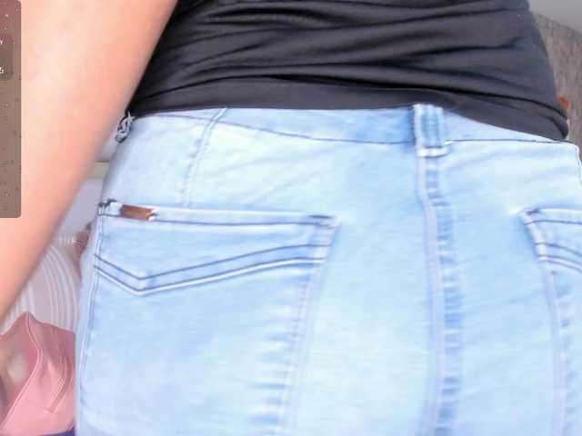 LunaRoussel live cam on BongaCams