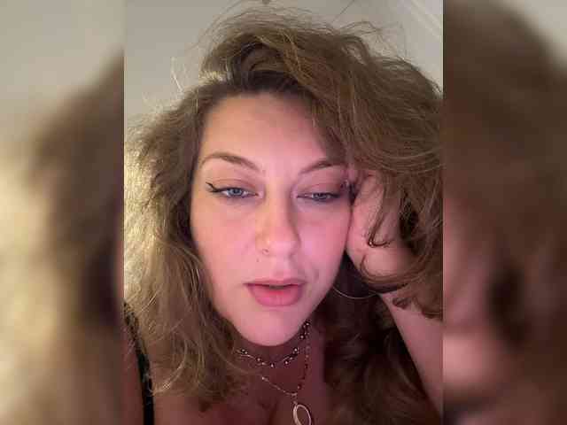 -Hypnotic-Gaze- webcam