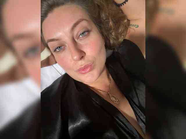 -Hypnotic-Gaze- Sex Cam Show