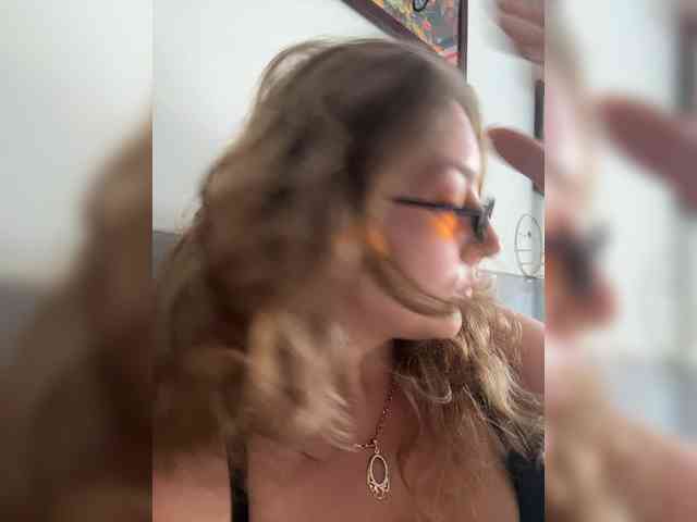 -Hypnotic-Gaze- webcam