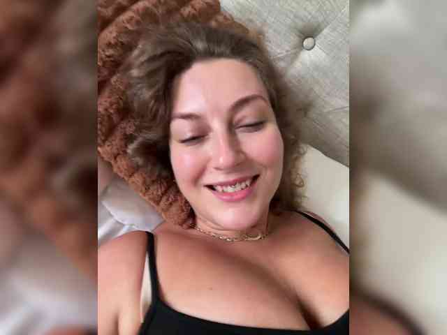 -Hypnotic-Gaze- Sex Cam Show