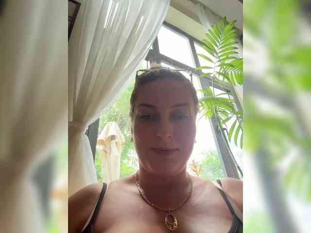 -Hypnotic-Gaze- Sex Cam Show
