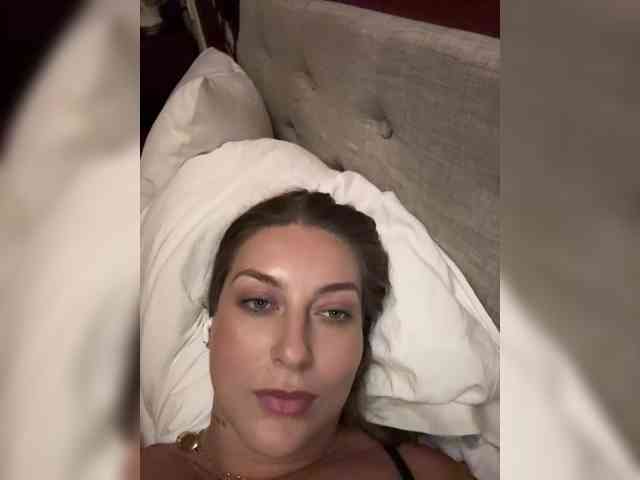 -Hypnotic-Gaze- Sex Cam Show