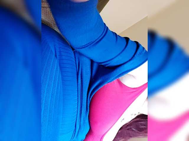 Cristinatina's BongaCams show and profile