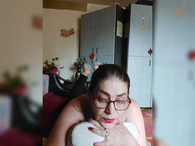 Cristinatina live cam on BongaCams