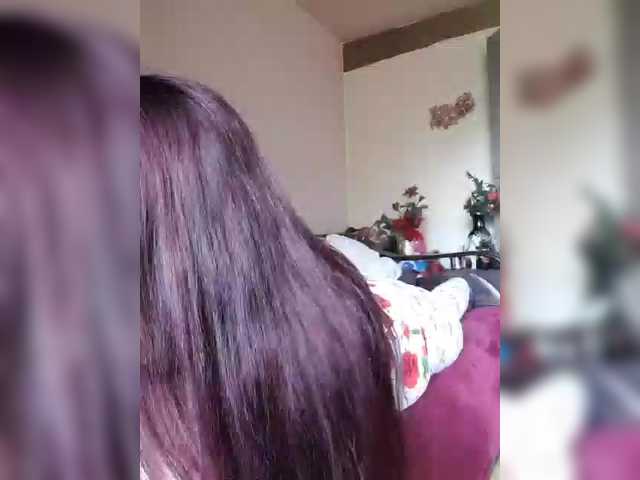 Cristinatina's BongaCams show and profile