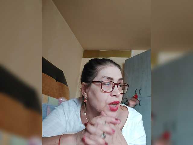 Cristinatina live cam on BongaCams