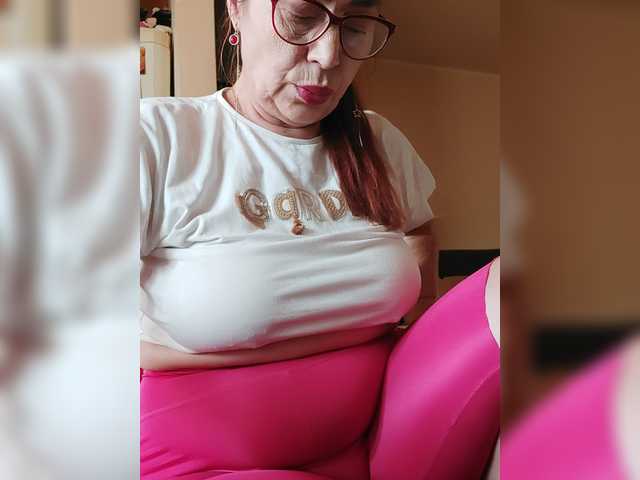 Cristinatina live cam on BongaCams