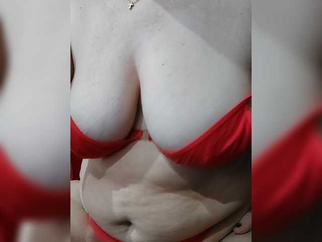 Cristinatina live cam on BongaCams